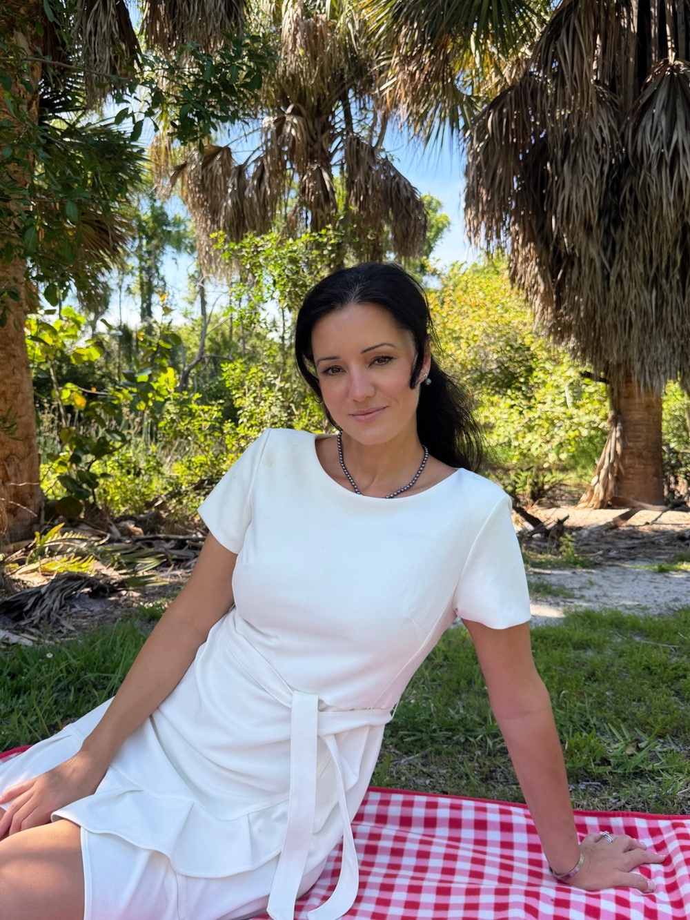 Calvin Klein Ivory Short Sleeve Tie-Waist Dress